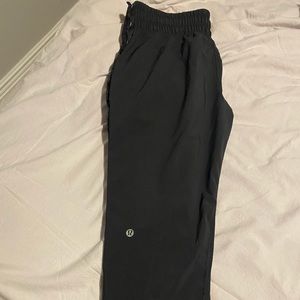 Lululemon Tear Away pants size 6